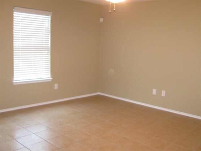 Building Photo - 8319 Obsidian Ct