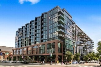 Building Photo - 1300 4th St SE