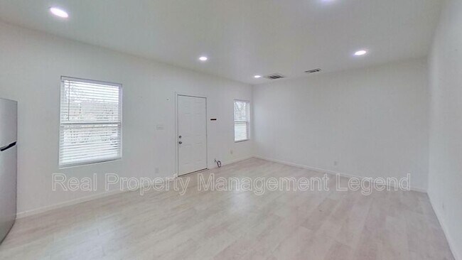 Foto del edificio - 410 S Vaden St