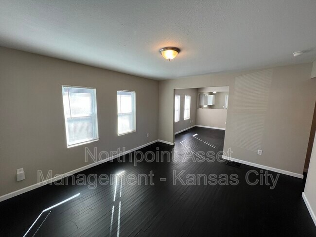 Foto del edificio - 2130 N 32nd St