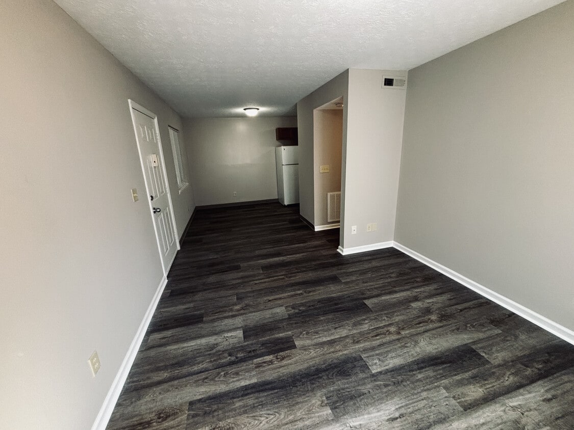 Primary Photo - Tanasi Bend Apartments