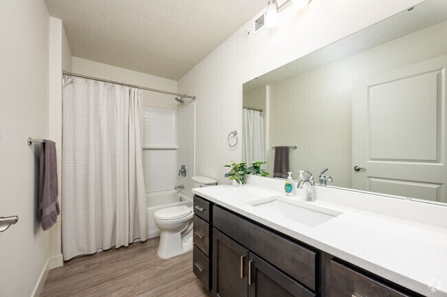 1 habitación, 1 baño - 432 pies cuadrados - Baño - Revive 318