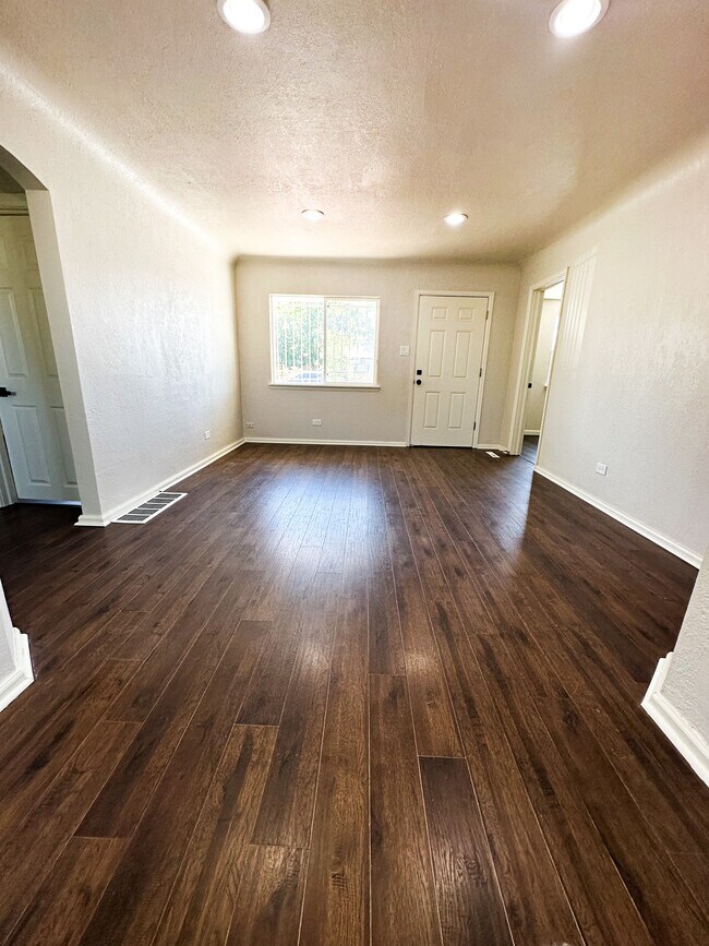 Foto del edificio - 532 Perry St