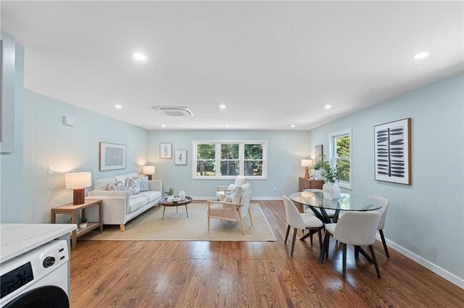 Photo - 7 Laneway Ct House