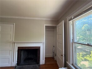 Building Photo - 31 Norwood Ave