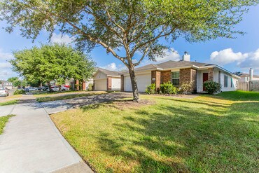 Foto del edificio - 18418 Austin Oak Ln