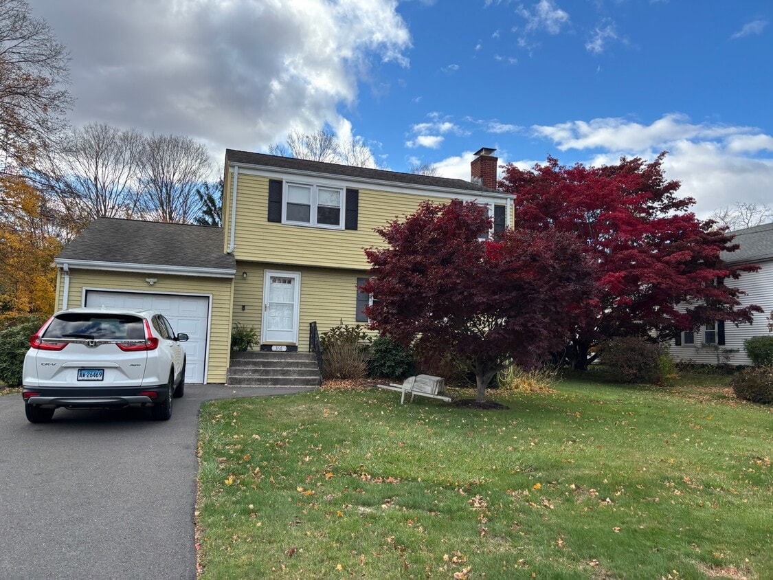 Primary Photo - 366 Kensington Rd