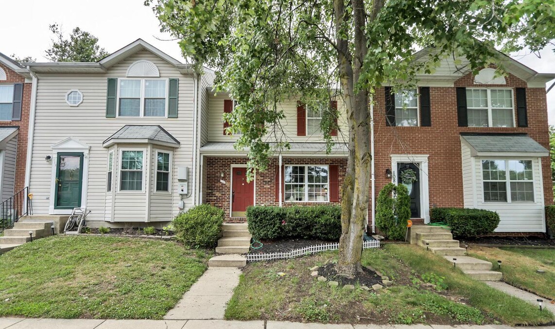 Primary Photo - 110 Langdon Farm Cir