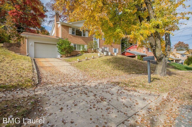 Building Photo - 5 br, 3 bath House - 11407 Rosalie Dr
