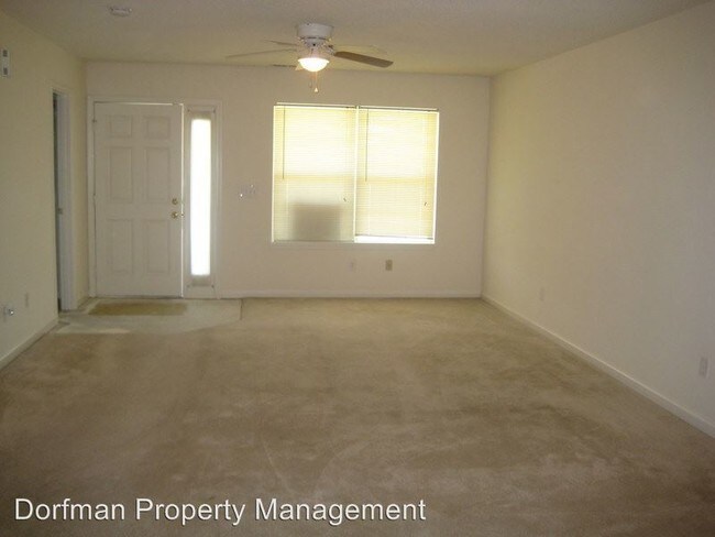Building Photo - 748 Flying Sun Dr