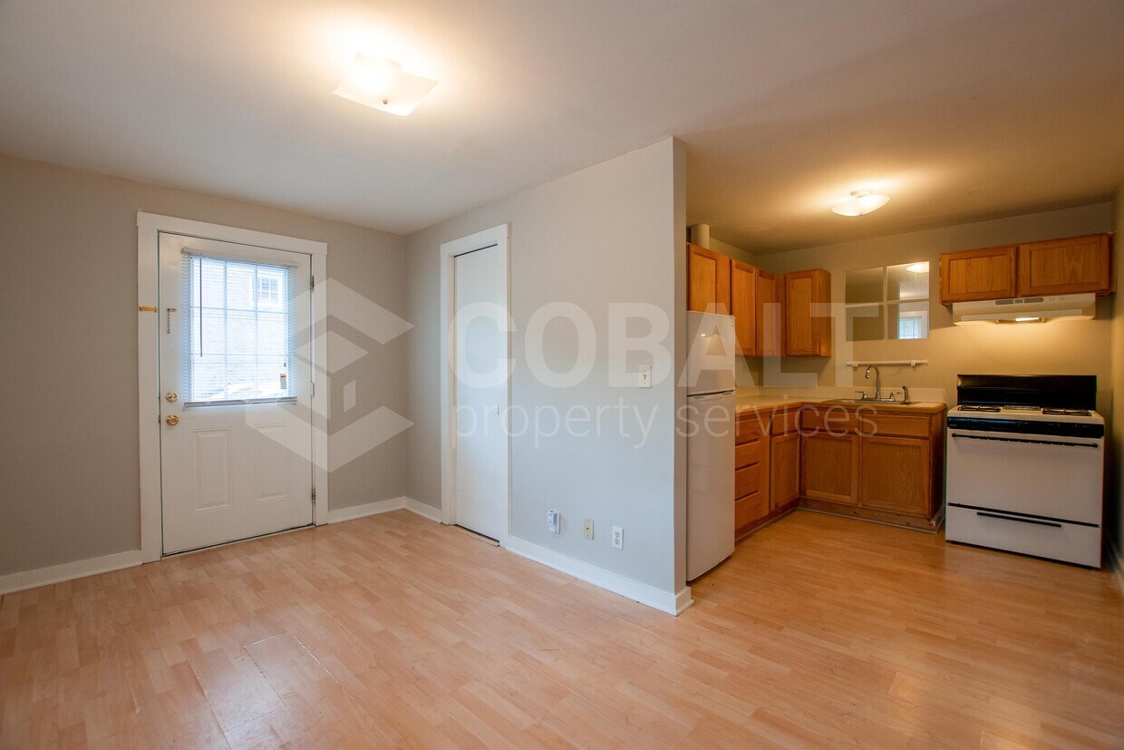 Foto principal - 674 Somerset Terrace NE