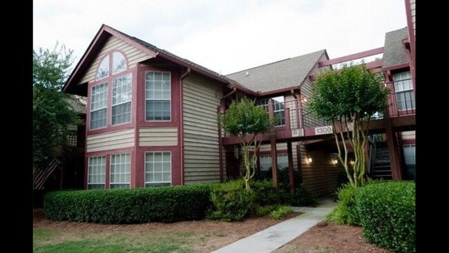 Foto del edificio - 1307 Red Deer Way