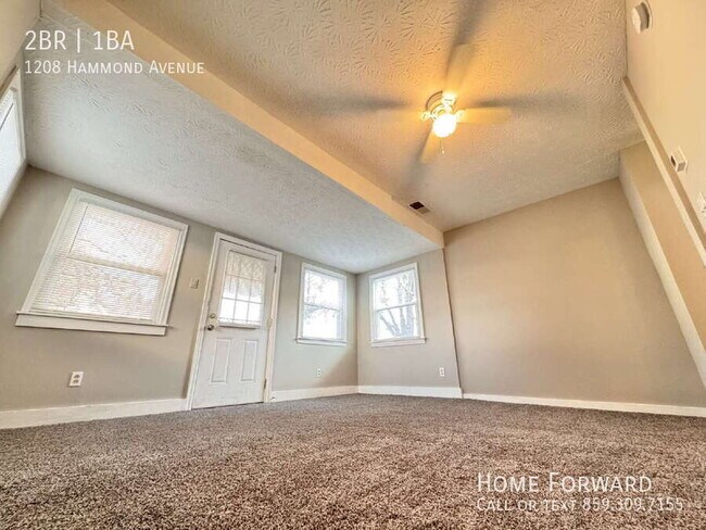 Foto del edificio - 1208 Hammond Ave