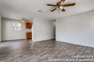 Building Photo - 289 Isle of View Dr
