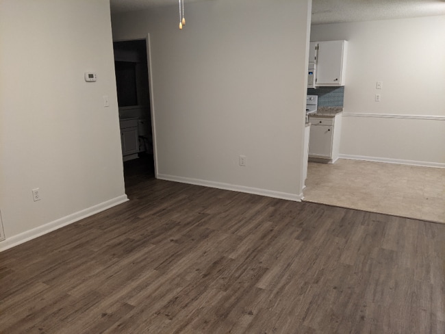 Foto del edificio - 3309 Bridges St