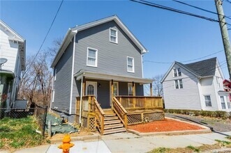 Building Photo - 31 Willetts Ave