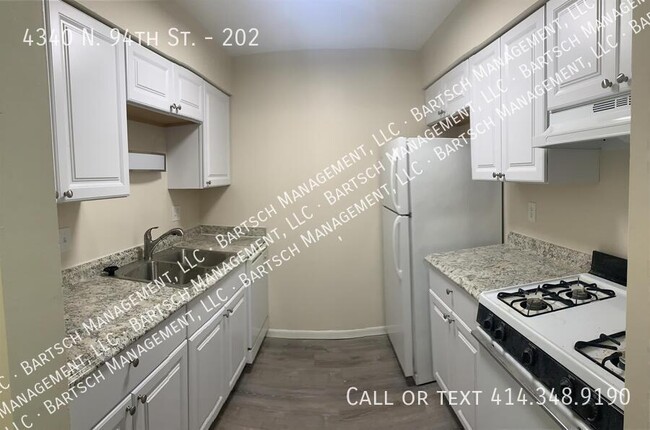 Building Photo - 4340 N 94th St
