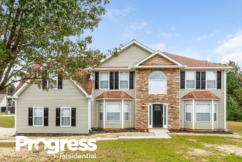 2042 Redwater Dr, Decatur, GA 30035 House Rental in Decatur, GA