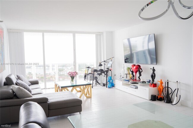 Foto del edificio - 2 br, 2 bath Condo - 20515 E Country Club ...