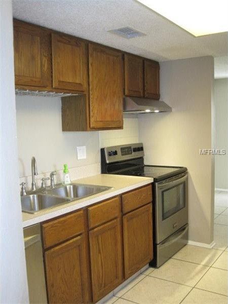 Building Photo - 130 Sabal Ct A