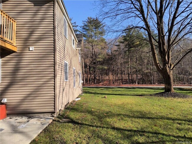 Building Photo - 25 Bolton Basin Rd