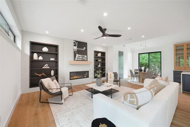 Foto del edificio - 5510 Harvest Oak Landing Dr