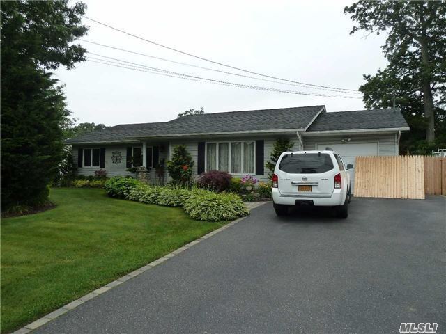 Primary Photo - 703 Myrtle Ave
