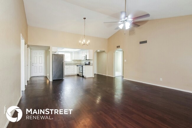 Building Photo - 16422 N 66th Dr