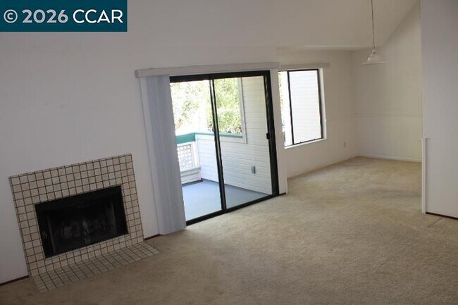 Foto del edificio - 3614 Stoneglen S