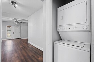 Building Photo - 2614 Isabella St