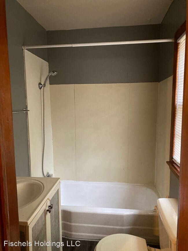 Building Photo - 1 br, 1 bath House - 1135 Hawthorne Ave