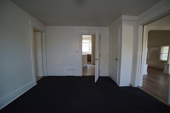 Building Photo - 1501 Mahoning Ave