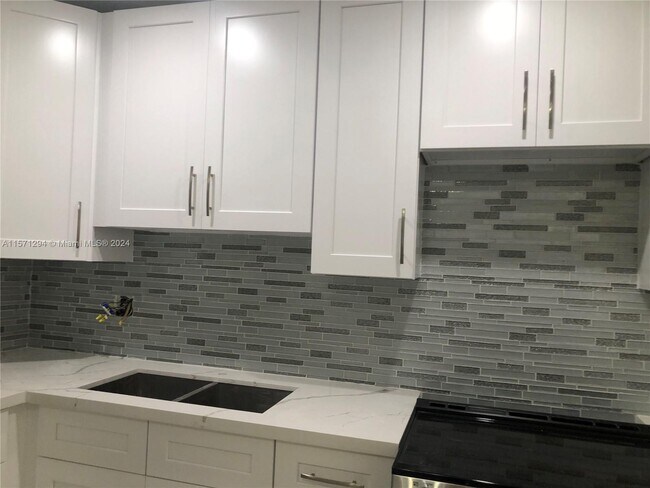 Foto del edificio - 10835 NE 2nd Ct