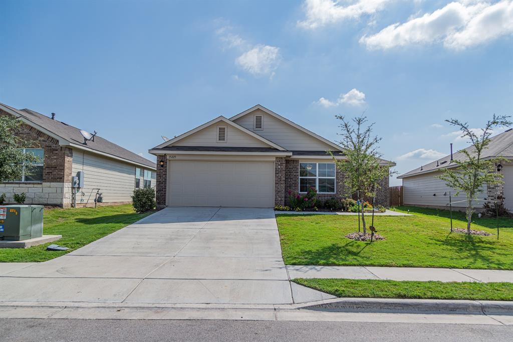 Foto principal - 15225 Harkness Pass