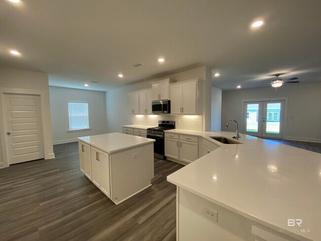 Foto del edificio - 510 Hardwood Ave