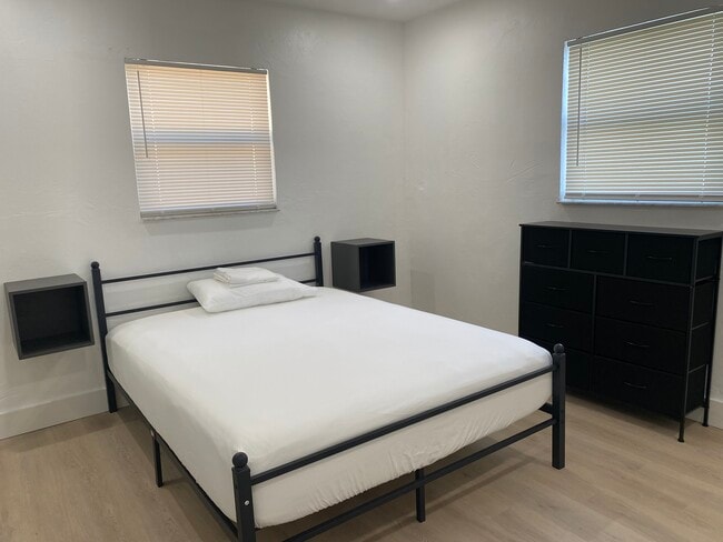 Photo - 2900 NW 8th St House