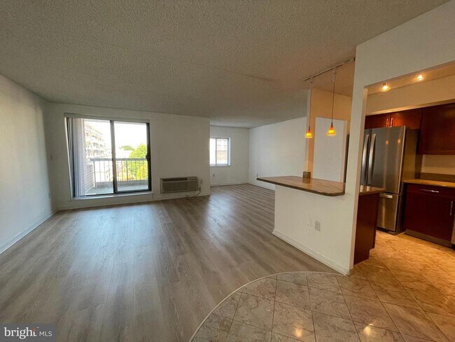 Foto del edificio - 530 S 2nd St