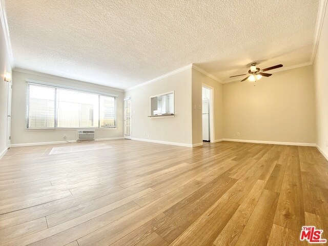 Foto del edificio - 1031 N Ogden Dr