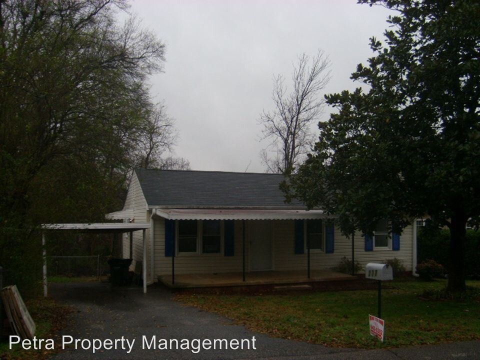 Primary Photo - 2 br, 1 bath House - 307 Brown St