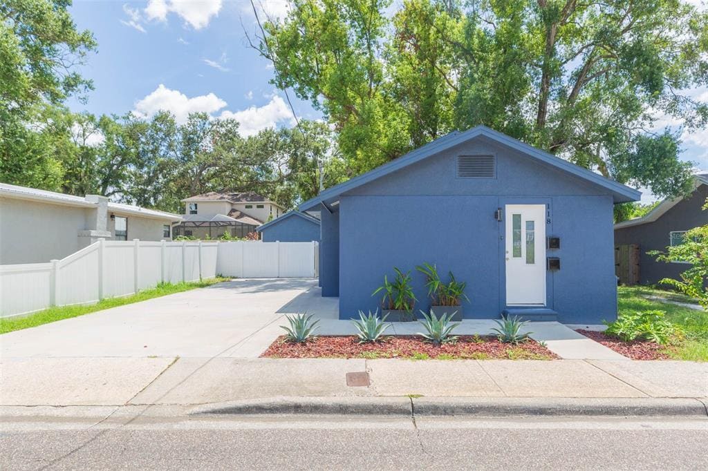 Foto principal - 118 W Sligh Ave