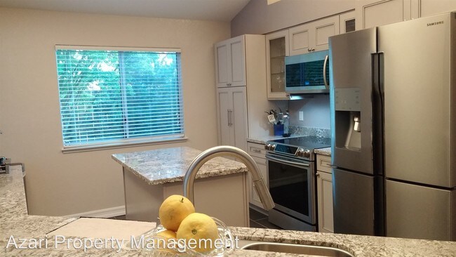 Foto del edificio - 725 Barton Way