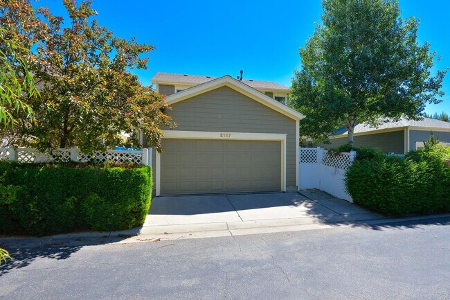 Foto del edificio - 2 Bedroom 2 Bath home in Observatory Village