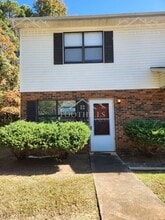 Building Photo - 108 Woodland Dr