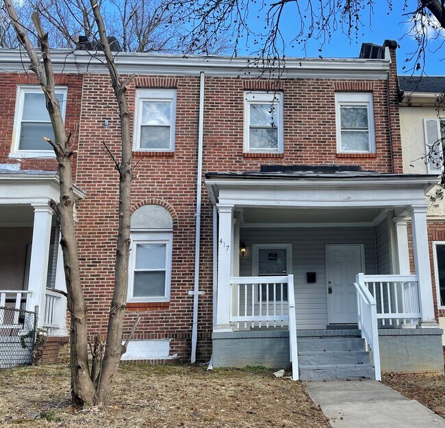 Building Photo - 417 Rosecroft Terrace