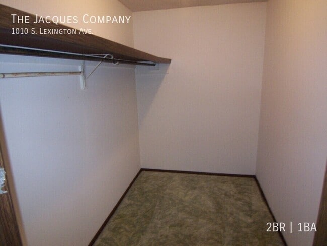 Building Photo - 1010 S Lexington Ave