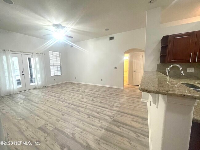 Foto del edificio - 1200 Stonehedge Trail Ln