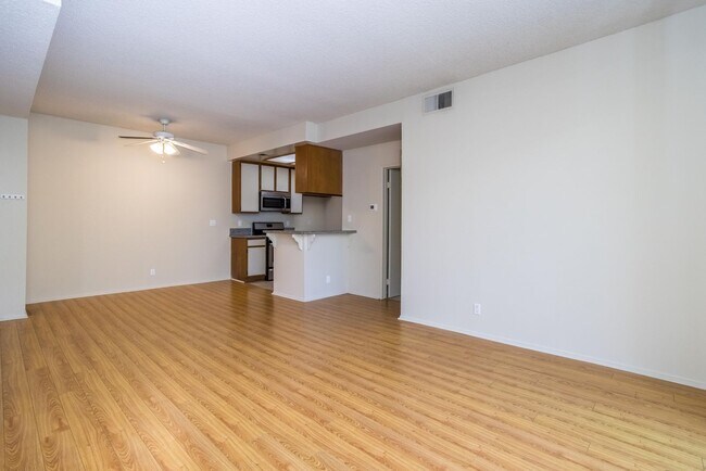 Foto del edificio - 10932 Morrison St