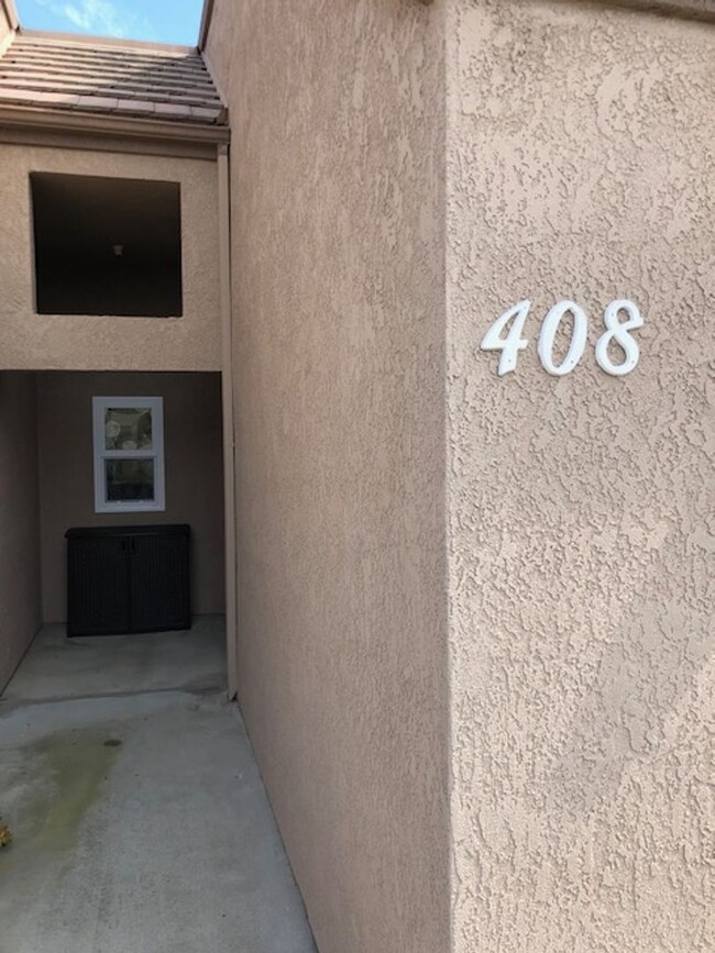 Foto del edificio - Ocean Views in this upgraded 1 bed, 1 bath...