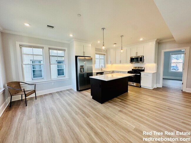 Foto del edificio - 100 Brooks St