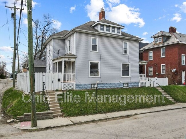 Building Photo - 829 Studer Ave